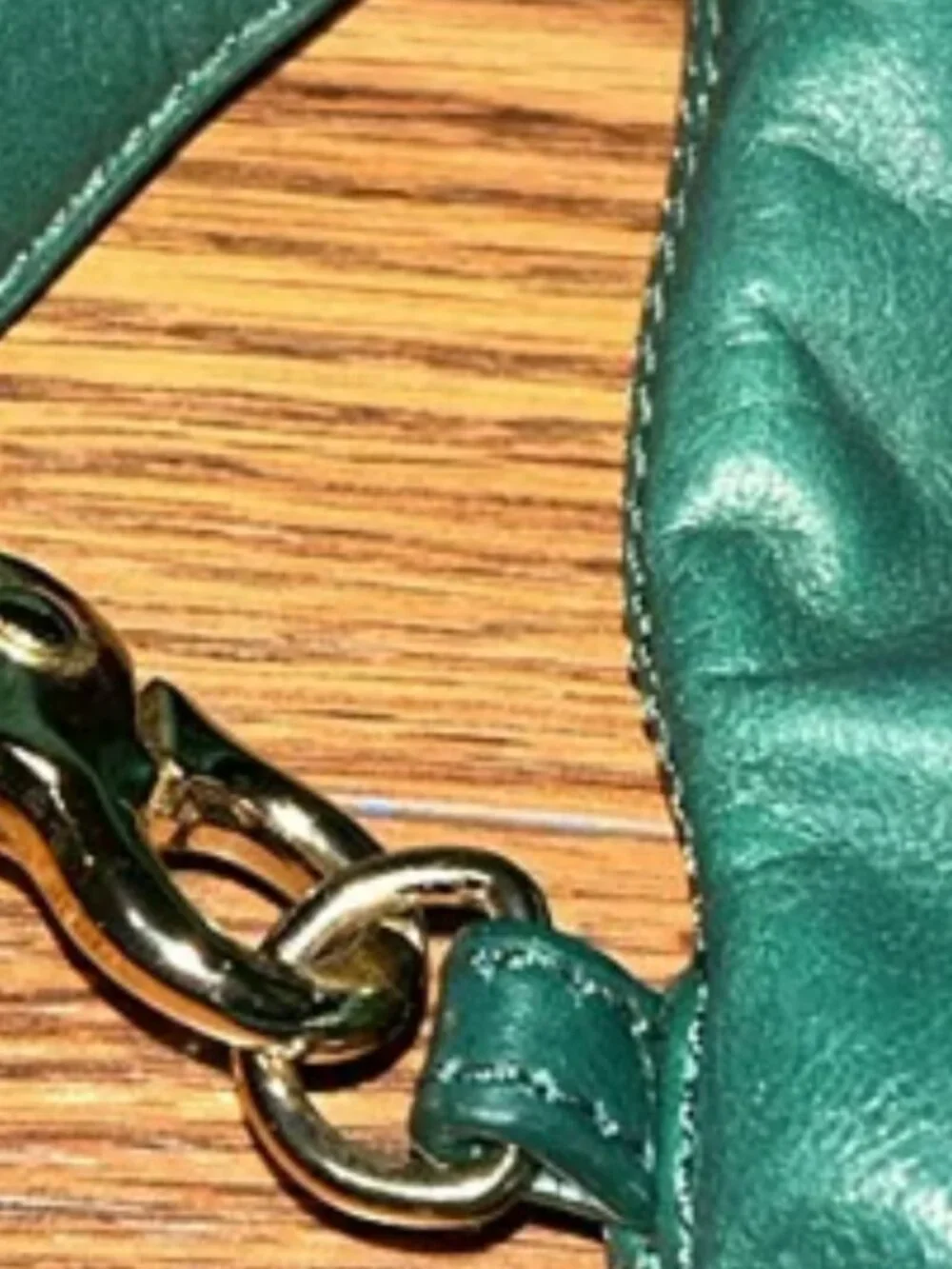 Tory Burch Emerald Green Gold Hardware Leather 3 way Magnetic Closure Shoulder